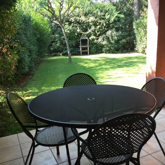 https://www.respelido.co.uk/wp-content/uploads/2016/09/location-vacances-villa-nice-jardin-540x540.jpeg