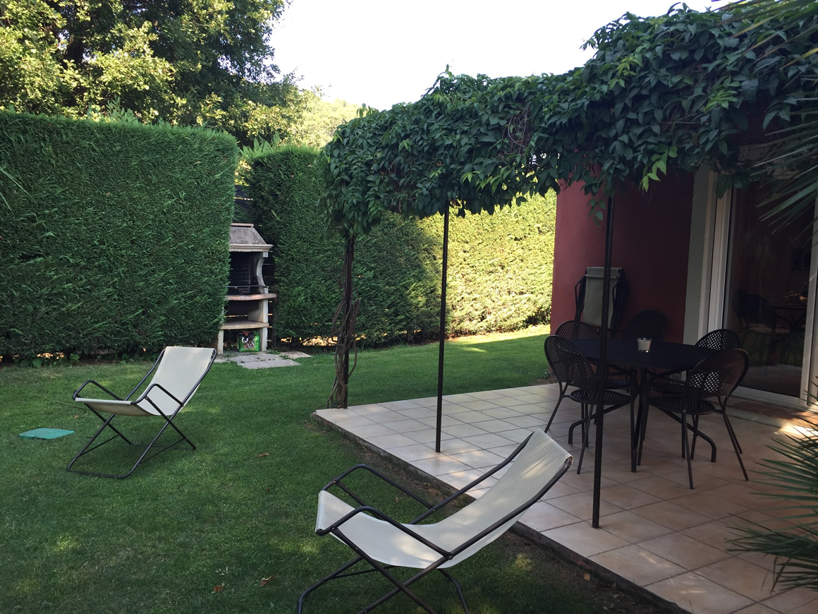 https://www.respelido.co.uk/wp-content/uploads/2016/09/terrasse-villa-de-vacances-en-france.jpeg